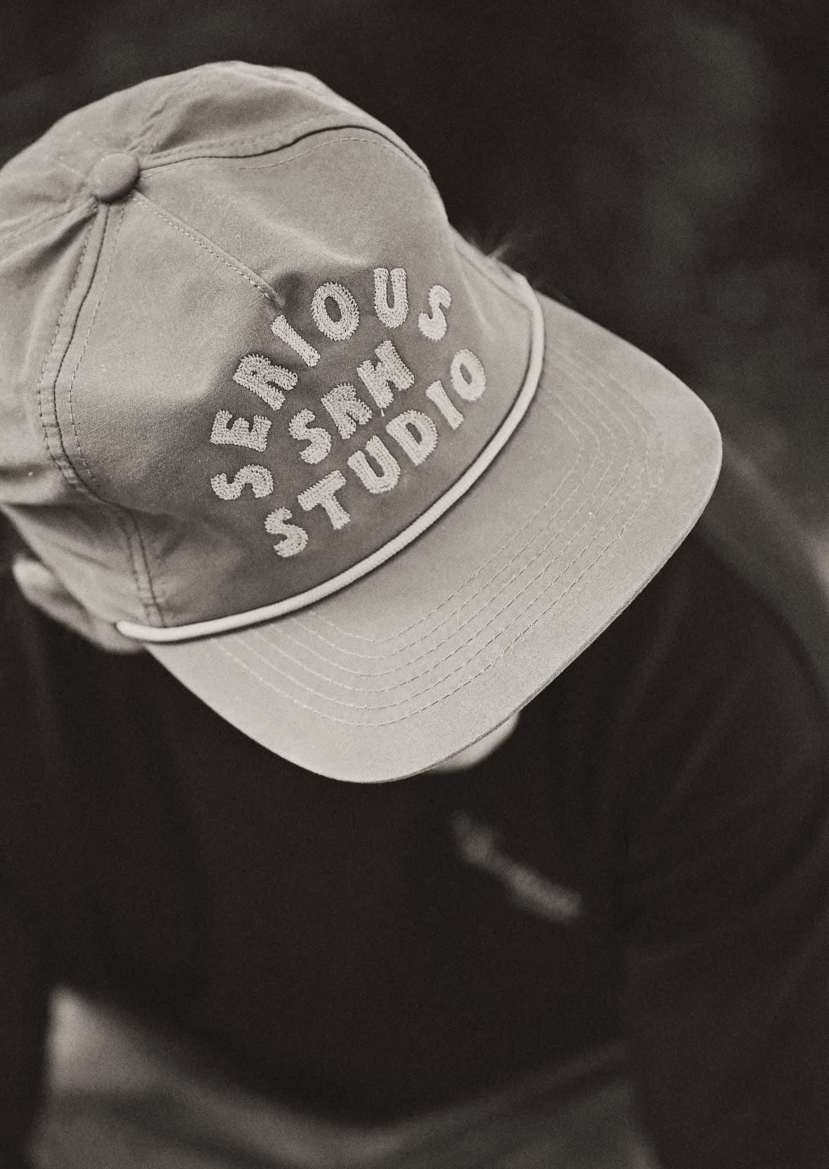 SERIOUS STUDIO CHAIN STITCH SNAPBACK HAT - BLUE