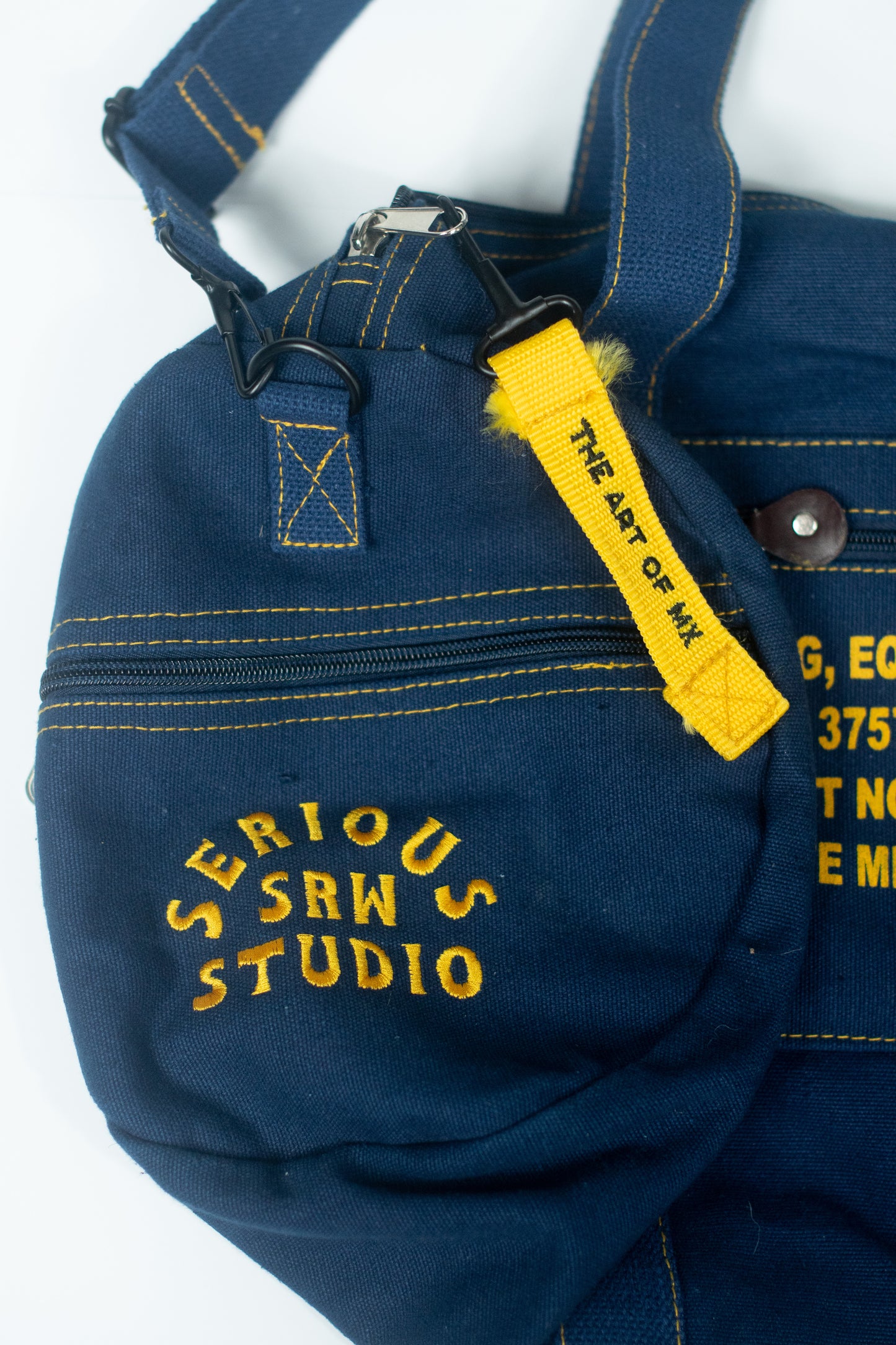 SERIOUS STUDIO ICONIC DUFFLE BAG - NAVY / GOLD